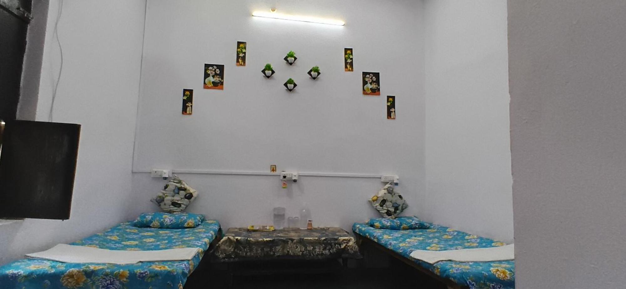 Mannat Rooms Prayagraj Ngoại thất bức ảnh